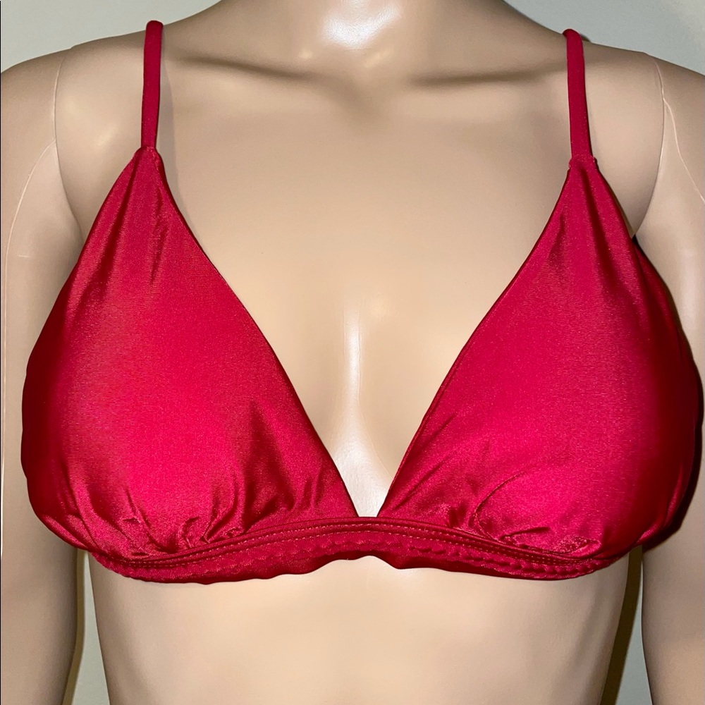 Bikini - Picture 2 of 7